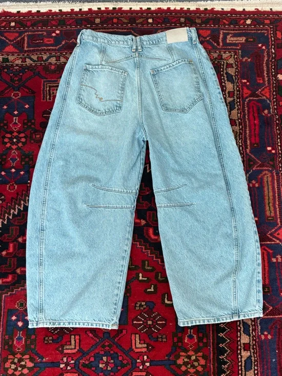 We the Free Good Luck Barrel Jeans RUNS LARGE - Picture 2 of 9